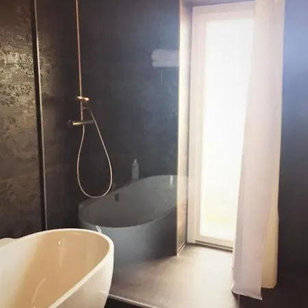 Privee Du Balcon Du Vieux Port Aparthotel Marseilles